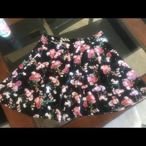 Decree Floral Skirt (MED)